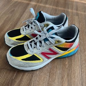 Boys Grade School New Balance 990v5